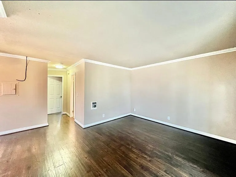 615 9th St #36 — Photo 2