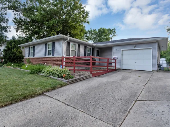 1809 Taft Ave, Rolling Meadows, IL 60008