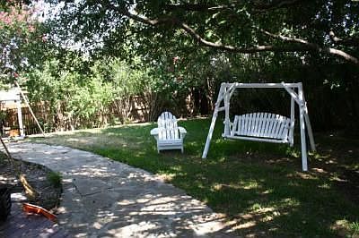 2nd image of 1913 N Arbor Rose Dr