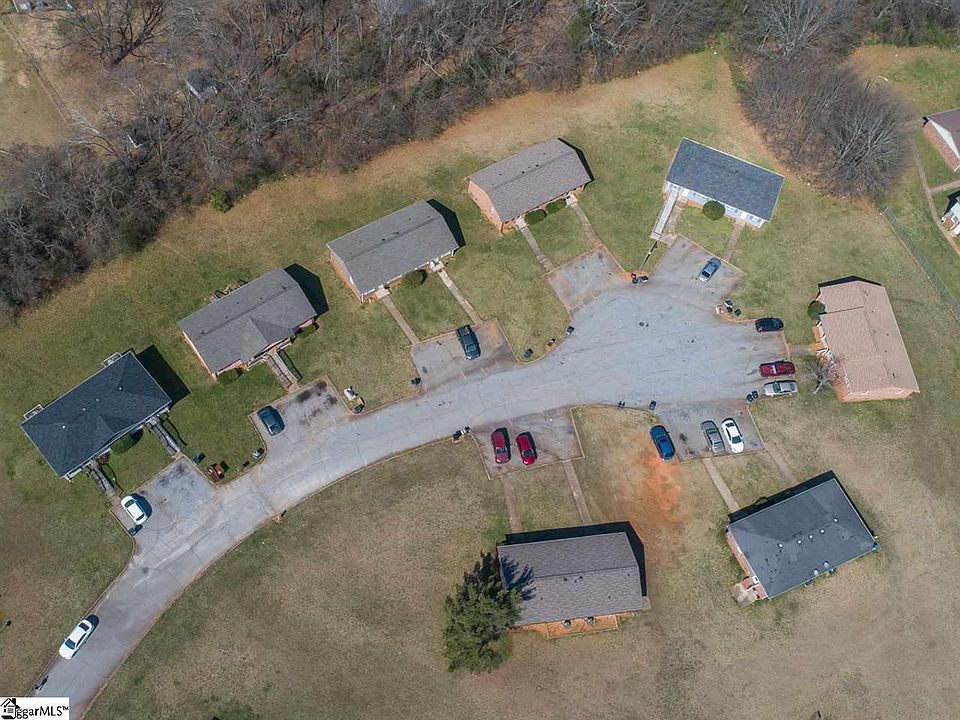 1st image of 4 Randwood Ct