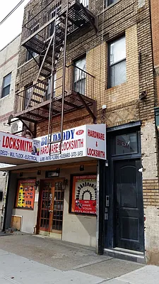 Rented by Signature Property Realty | media 34