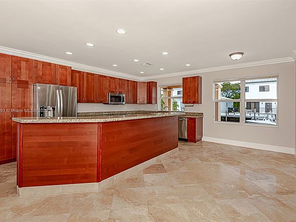 4th image of 4480 SW 26th Ave