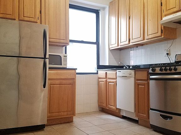4th image of 140 E 17th St APT 2B