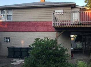 105 2nd St, Ellwood City, PA 16117