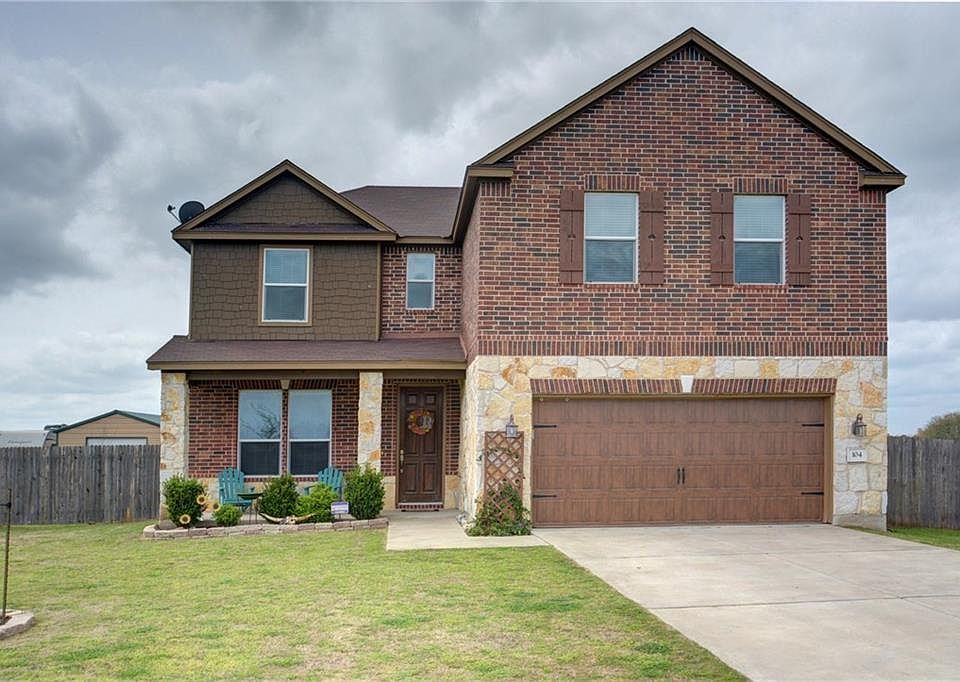2nd image of 104 Brittany Ln