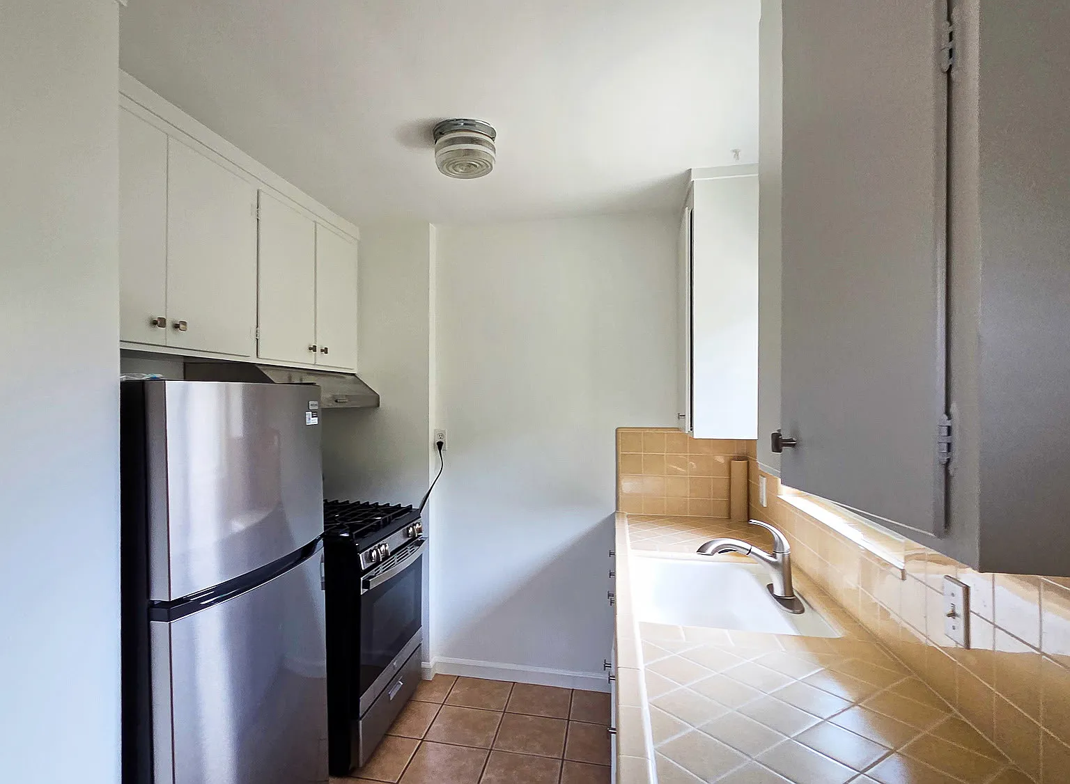 Studio, 500 sqft, $2,250 — Photo 1