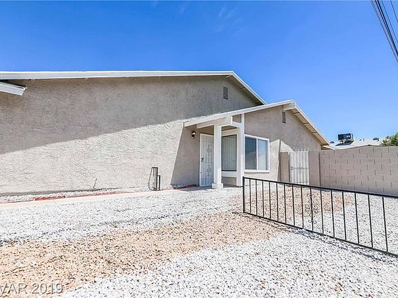 4th image of 6677 Gazelle Dr
