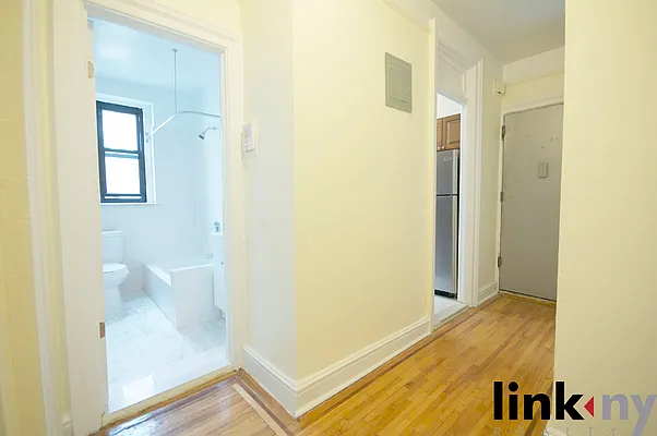 Rented by Link NY Realty | media 26