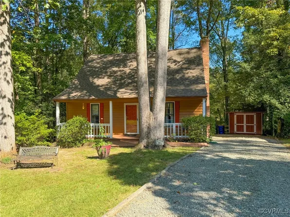 7402 Newbys Ct, Chesterfield, VA 23832