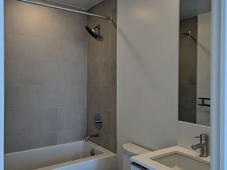 7890 Jane St #1909 — Photo 15