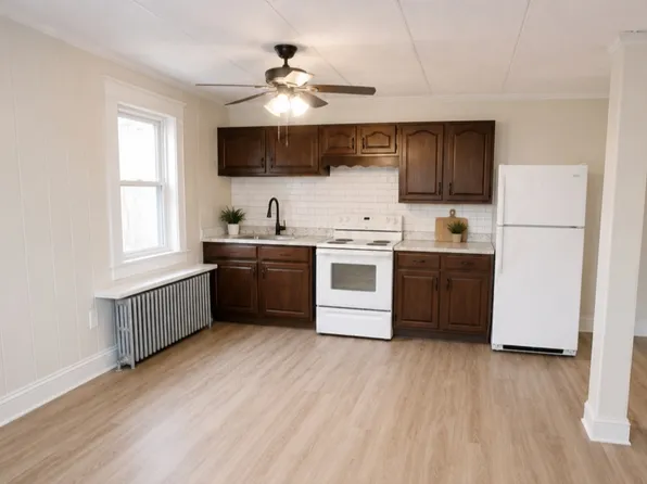 900 Johnson Ave APT 2, Portage, PA 15946