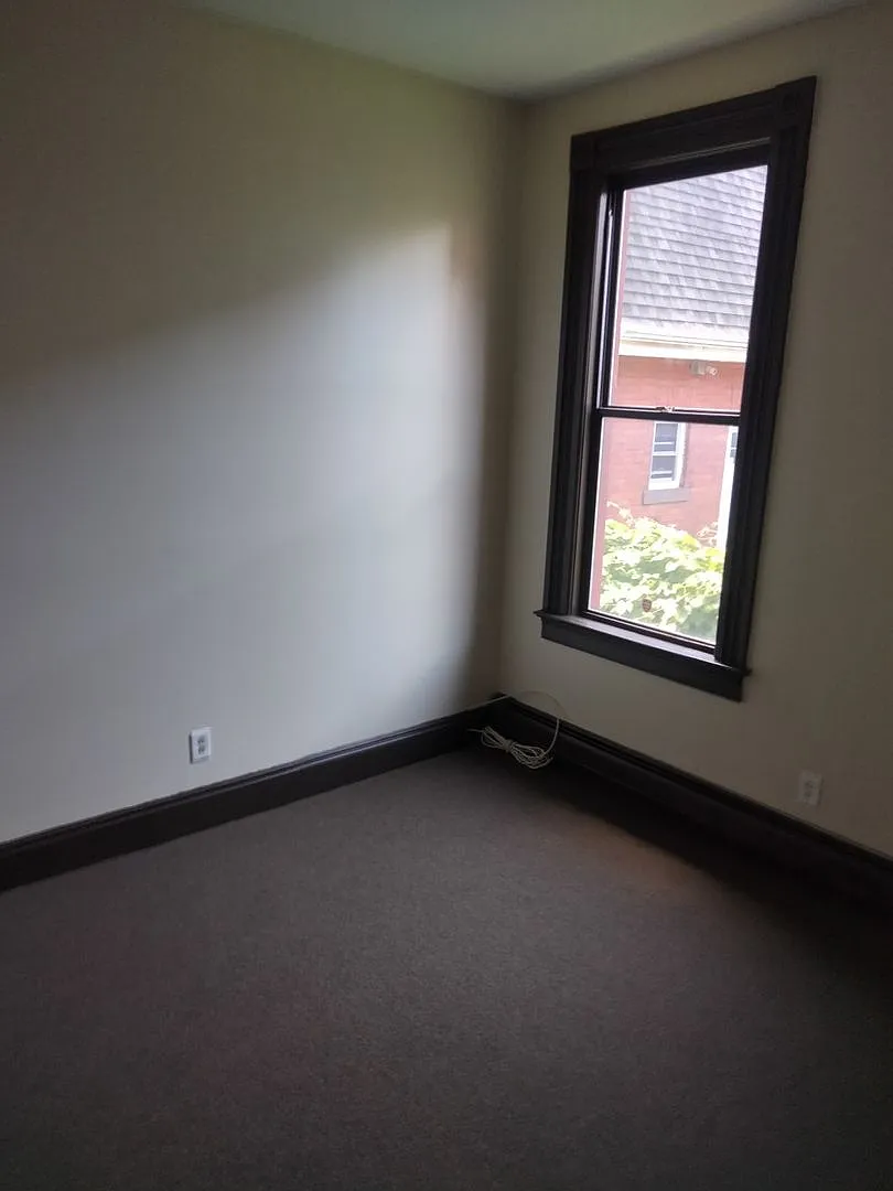 30 Morris Street — Photo 3