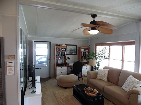 4th image of 844 Periwinkle Cir
