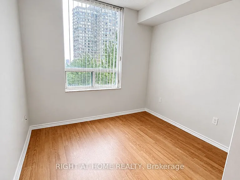 265 Enfield Pl #511 — Photo 10