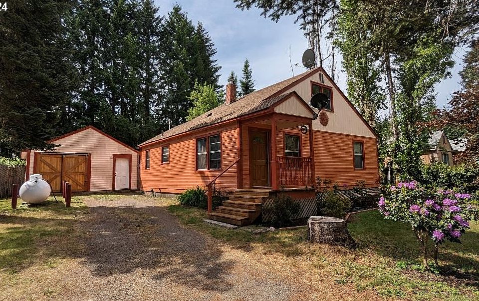 49640 High Prairie Loop, Oakridge, OR 97463 | Zillow