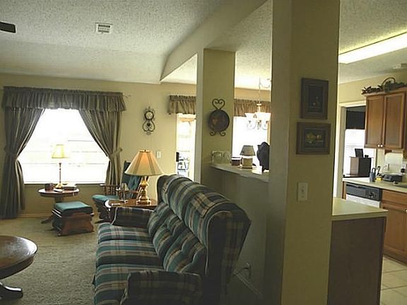 3rd image of 4309 Sonoma Dr