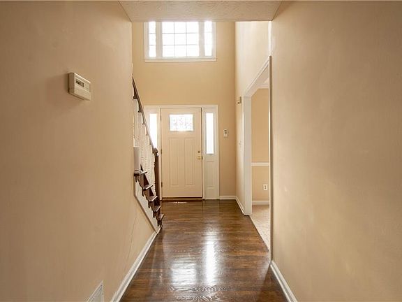 4th image of 4940 Wynship Ln