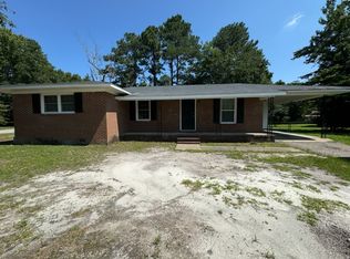 6508 Stlouis St, Fayetteville, NC 28314