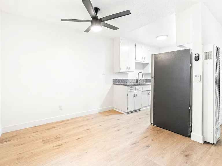5330 Corteen — Photo 12