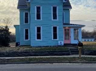 208 S Main St, Wolcottville, IN 46795