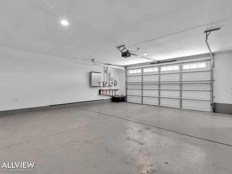 16216 Orchard Bend Rd — Photo 46