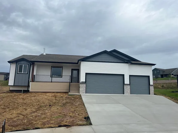 6011 Grand Teton Ct, Rapid City, SD 57702