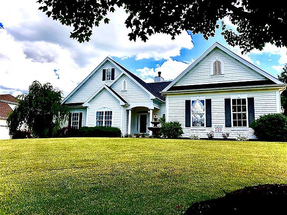 Updated 4BR 3 1/2 Bath Ranch