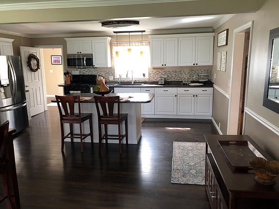 Kitchen with island