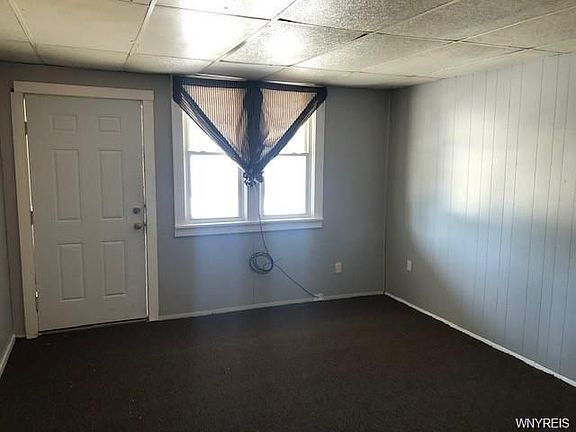 4th image of 387 Ontario St #2