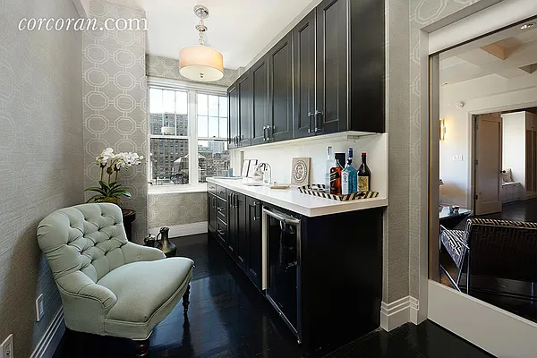 Sold by Corcoran | media 21