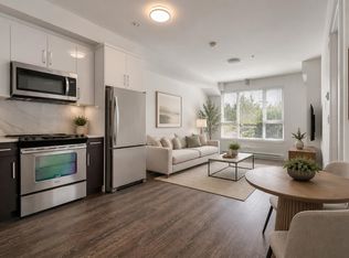 9983 Barnston Dr E #214, Surrey, BC V4N6T3