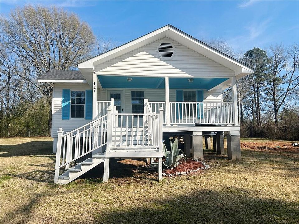 1st image of 121 Cotton St