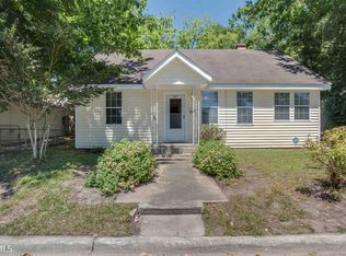 1130 E 72nd St, Savannah, GA 31404