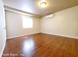 1275 W 39th St, Los Angeles, CA 90037