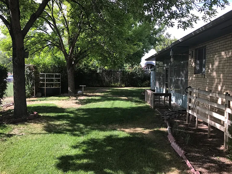 2531 Mayfair Dr — Photo 13
