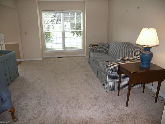 3rd image of 7750 Bradford Park Ln