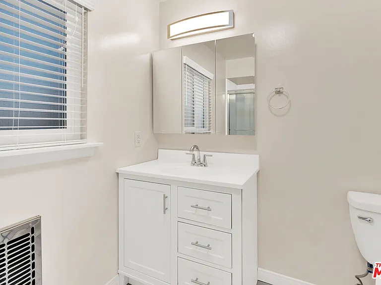 115 Marguerita Ave #C — Photo 20