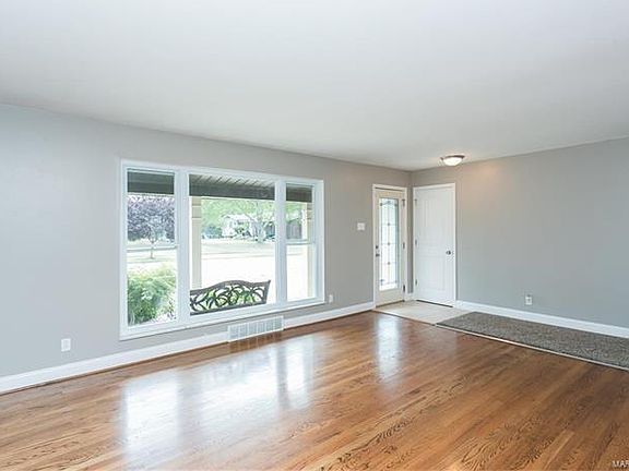 3rd image of 5243 Caribee Dr