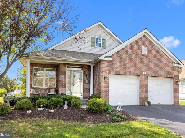 37 Sweet William Way, Langhorne, PA 19047