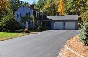 2nd image of 15 Oakwood Ln