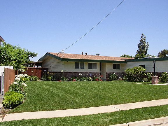 2nd image of 2440 Bartel St