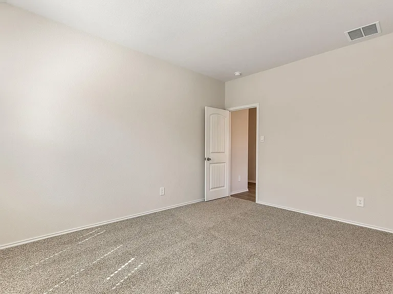 1702 Miller Ter — Photo 9