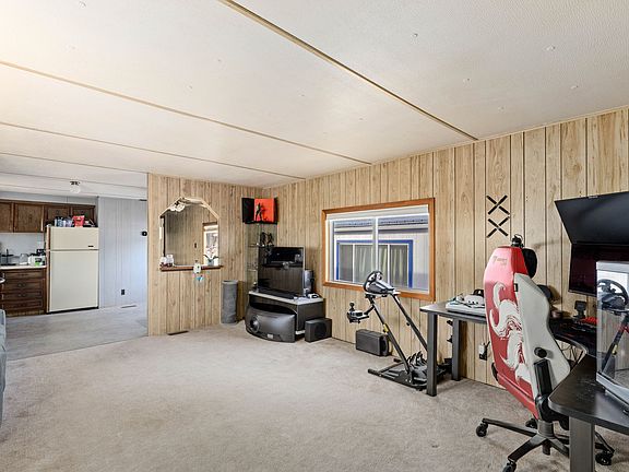 2nd image of 3828 Poker Flats Rd