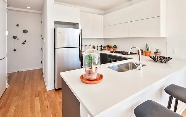 Rented by MNS | media 25