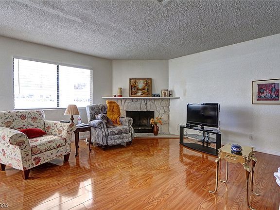 5th image of 2700 Beaver Creek Ct APT 102