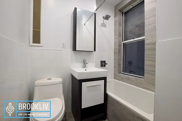 Rented by null | media 8