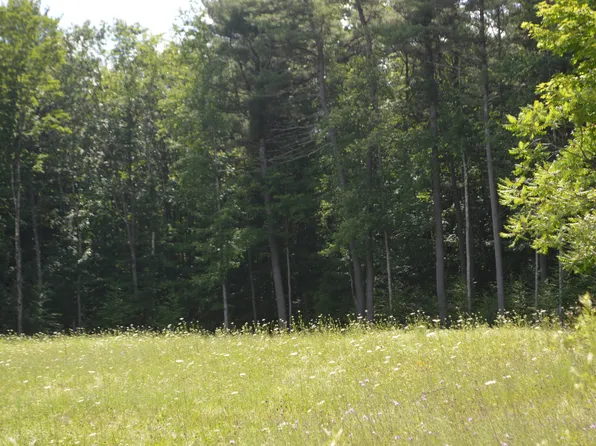 11 Stoneledge Rd, Lenox, MA 01240