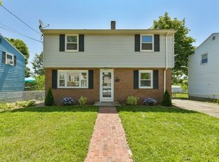 81 Lodgehill Rd, Hyde Park, MA 02136