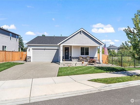 3rd image of 189 Hogan Drive