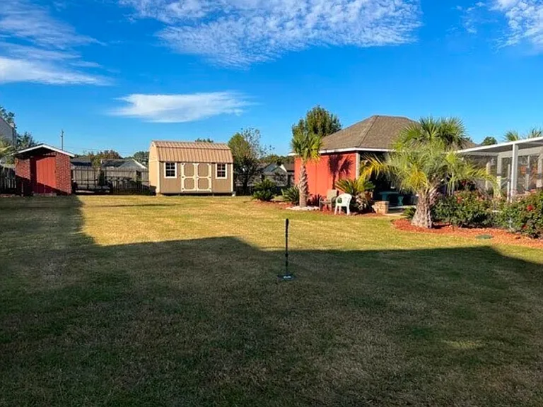 106 Prestige Dr — Photo 40